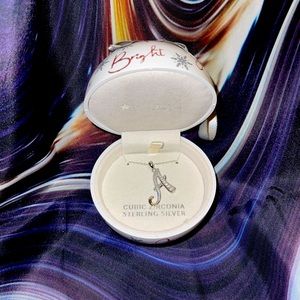 ‘A’ Stunning necklace!